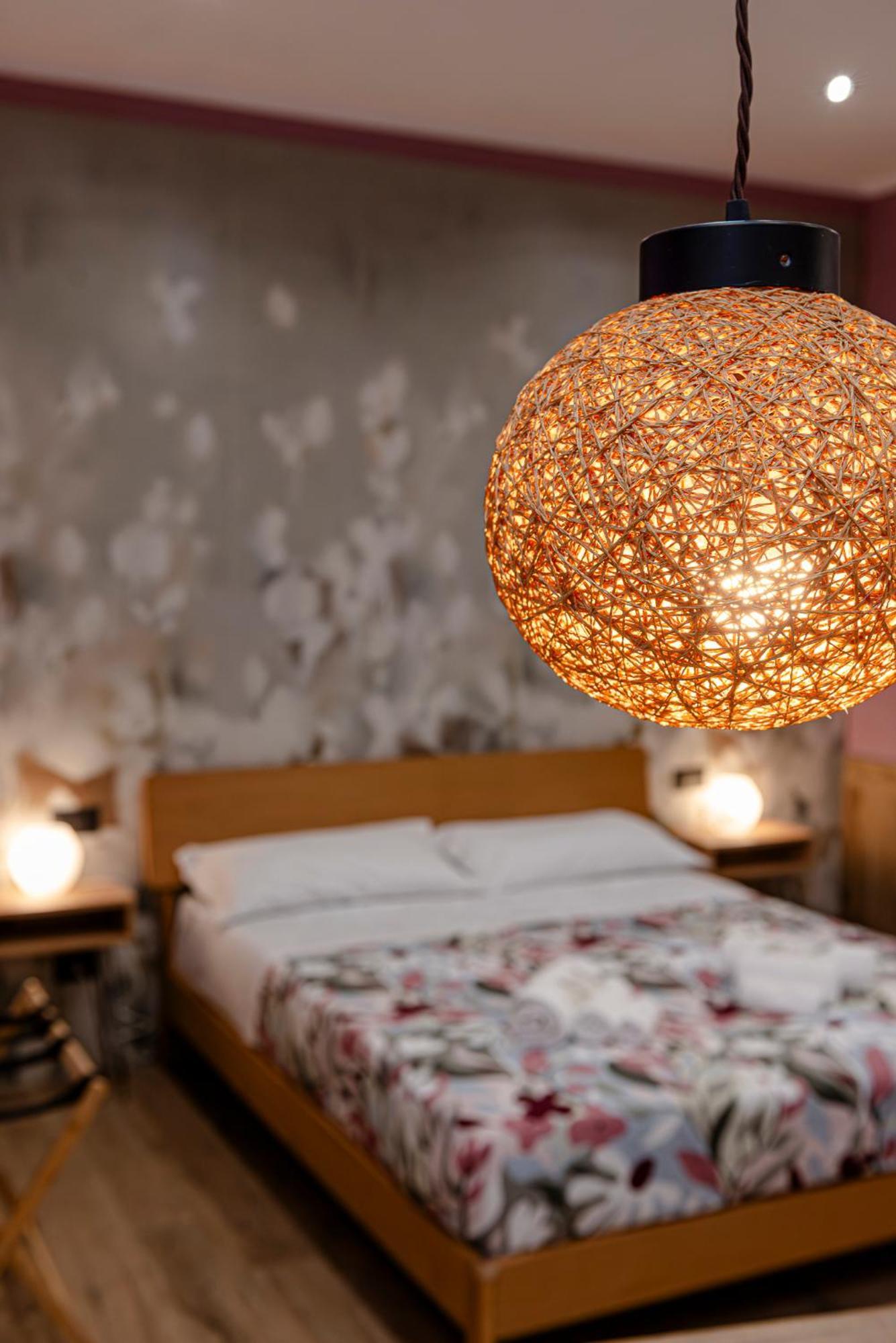 Helle Hus Guest House - 200M From Piazza Bologna Metro And 10 Minutes From The Colosseum Room photo