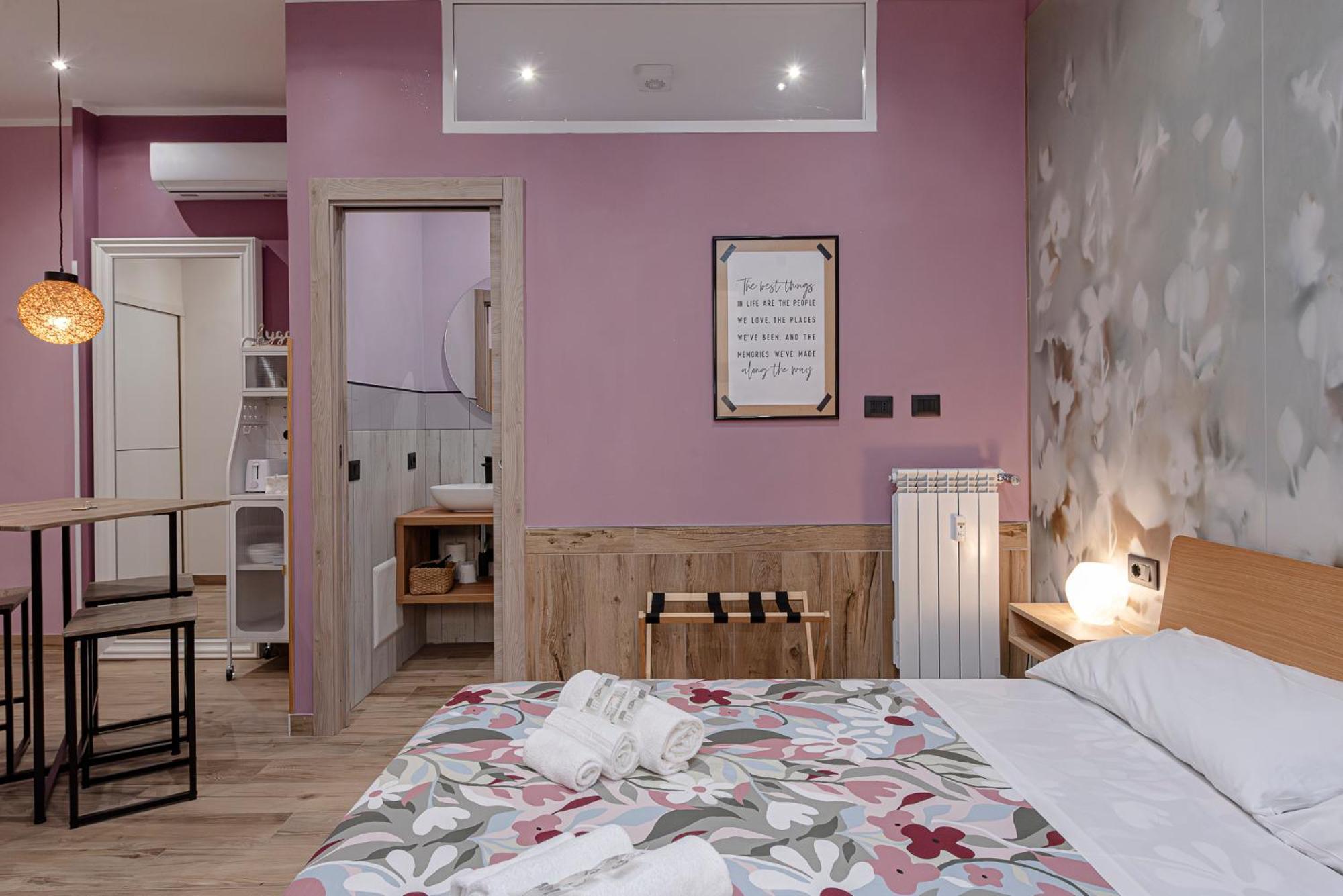 Helle Hus Guest House - 200M From Piazza Bologna Metro And 10 Minutes From The Colosseum Exterior photo